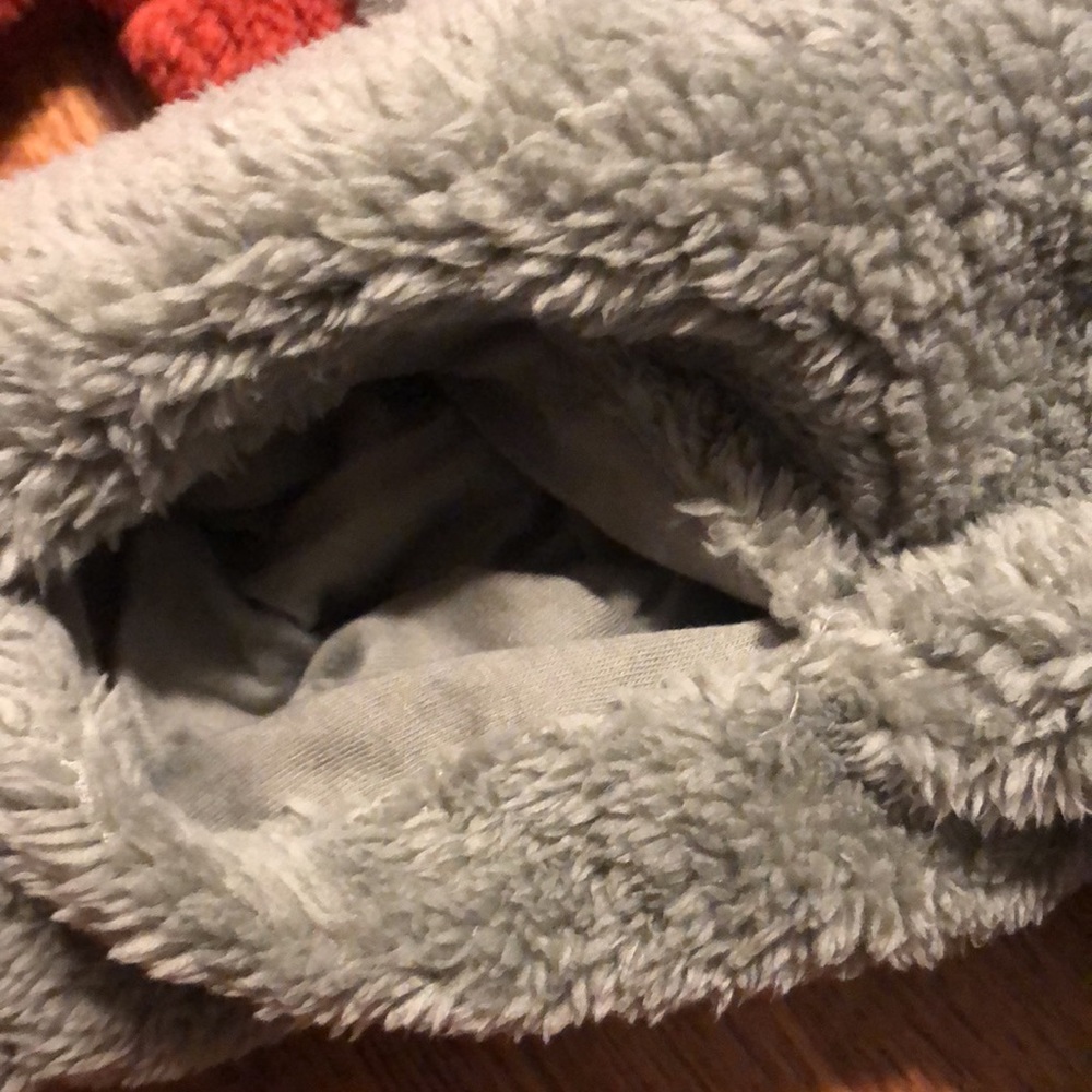 VS Pink Furry Hoodie(New) - Picture 10 of 11